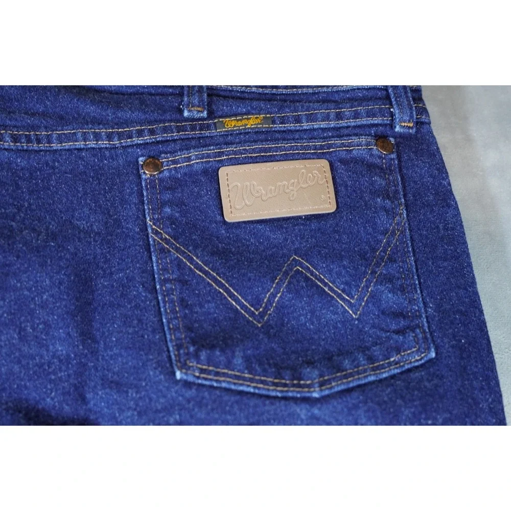 Wrangler 947 STR Indigo Denim Jeans in a Men's 42x34 Western Rodeo